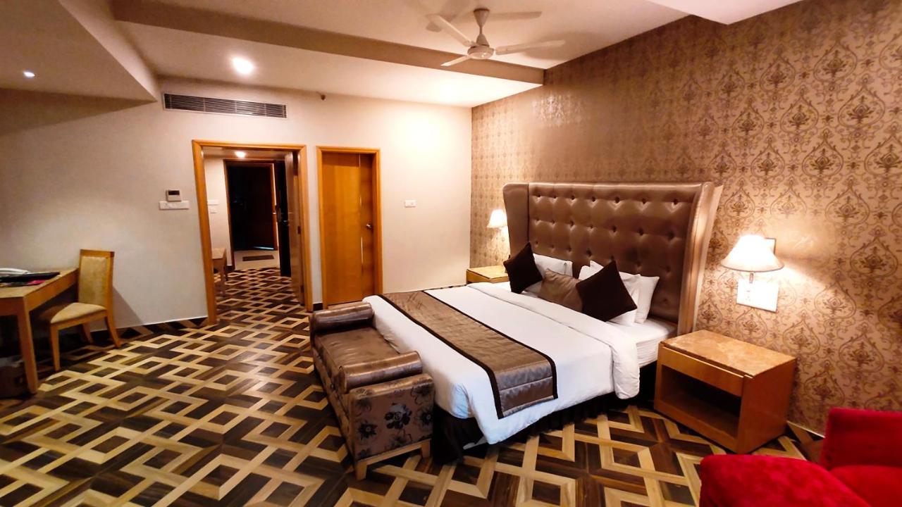 Best Western Ashoka Hyderabad Exterior foto