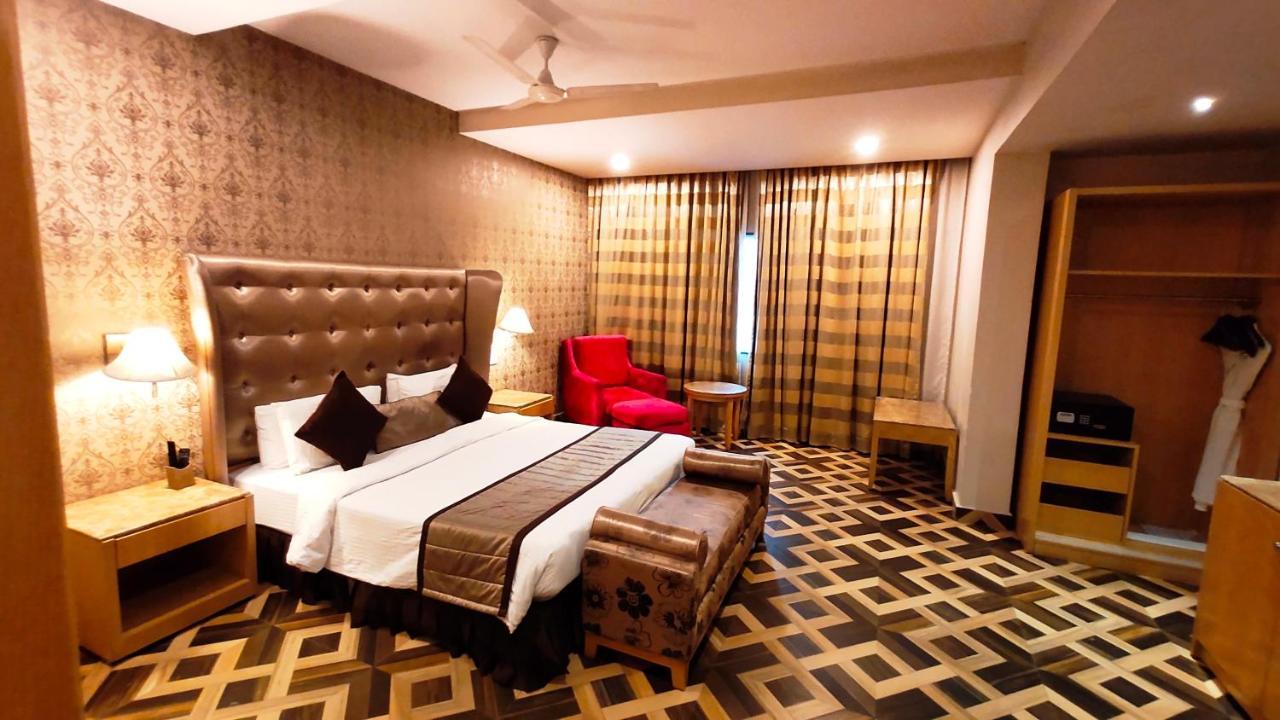 Best Western Ashoka Hyderabad Exterior foto